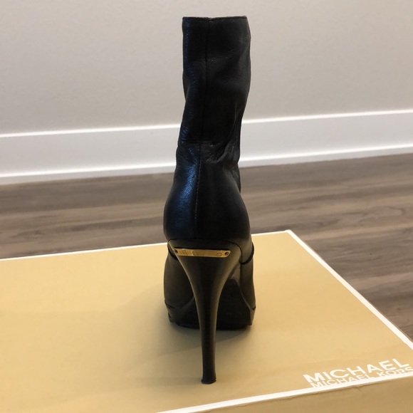 Vintage Michael Kors woman’s bootie-Black - Picture 3 of 4